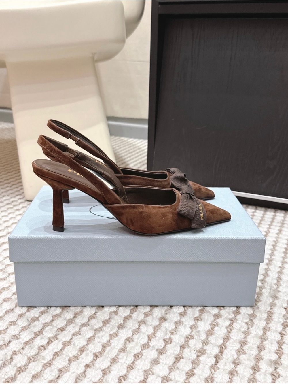 Prada Brown Suede Pointed Slingback Pumps with Bow Detail - Picture 2 of 7